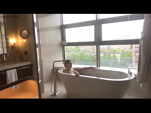 ❤️ Riesiges Babe wichst leidenschaftlich ihre Muschi im Badezimmer ️ Anal video bei de.porngifmag-com.ru ﹏