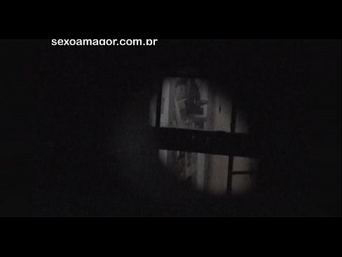 ❤️ Blondie wird heimlich von einem Voyeur aus der Nachbarschaft gefilmt, der sich hinter Hohlblocksteinen versteckt ️ Anal video bei de.porngifmag-com.ru ﹏